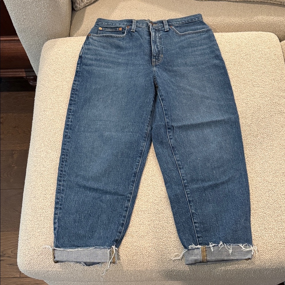 Madewell Blue Balloon/Barrel fit with raw hem